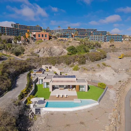 Eden Villa *